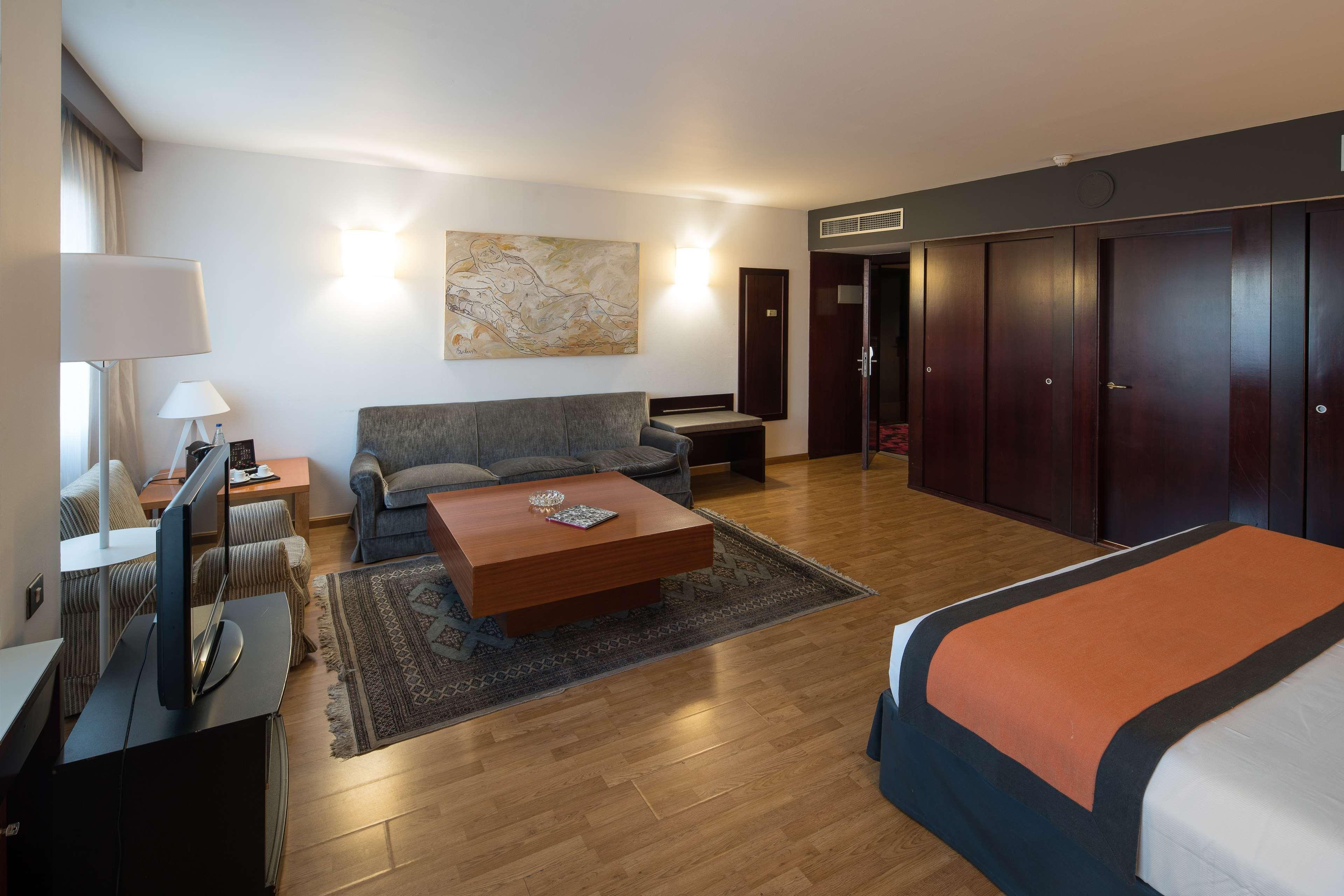 Catalonia Hotel