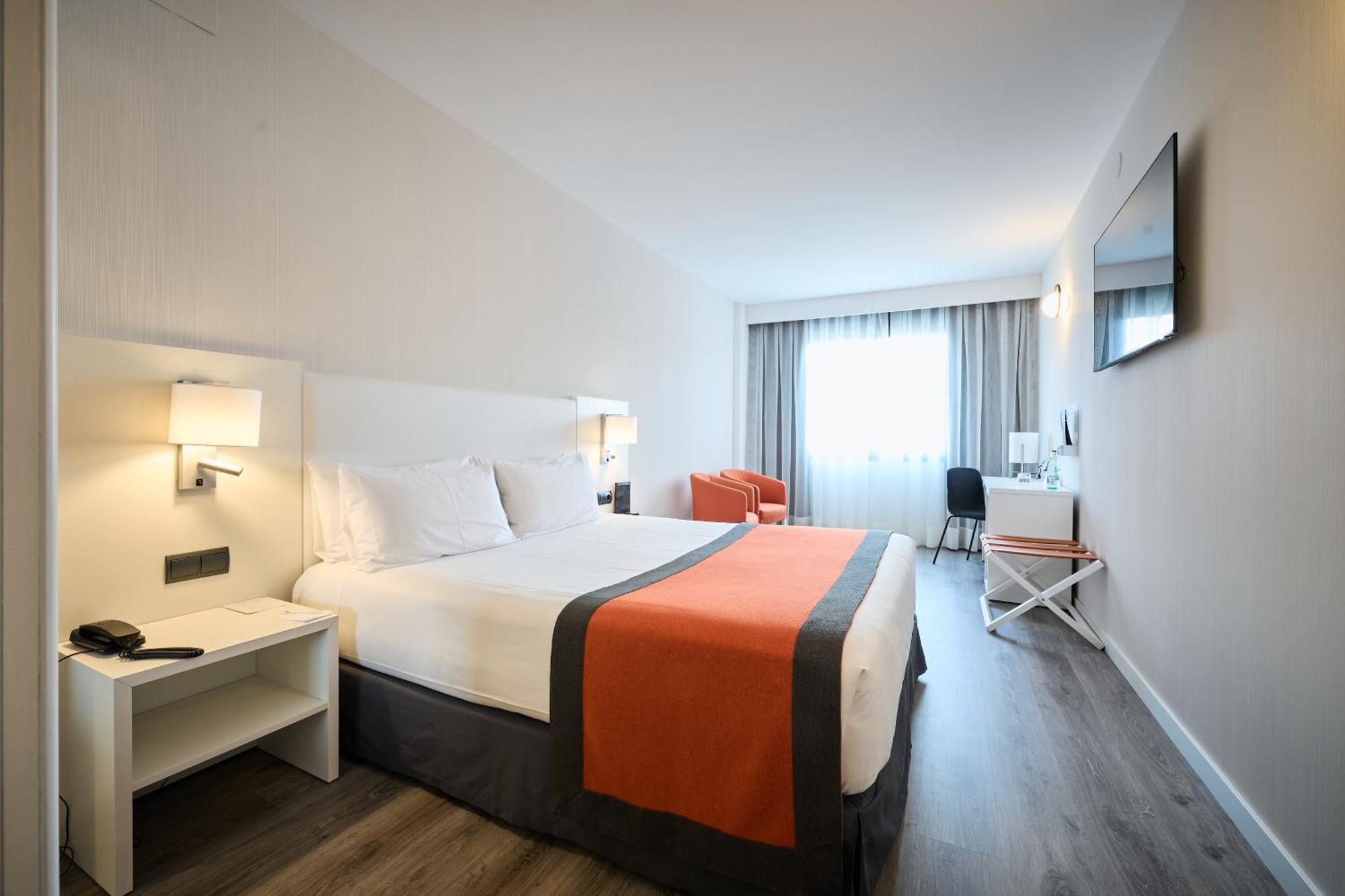 Catalonia Hotel 4*